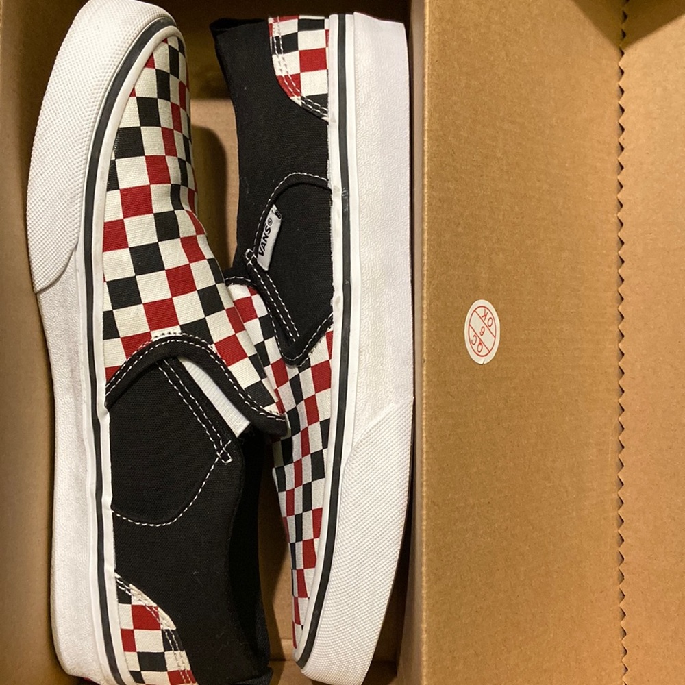 Youth size 6 Asher Vans
